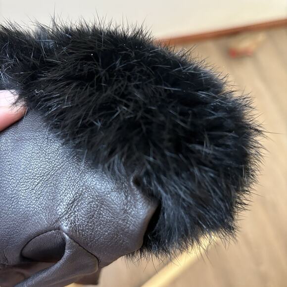 Women’s Brown Leather Gloves w/ Real Black Fur Cuffs Size M Lined WPL 9633 Chic - Picture 10 of 11